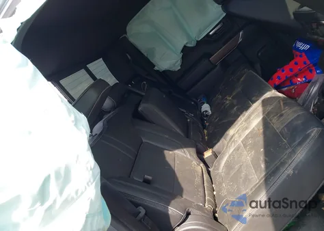 2019 Chevrolet Silverado 1500 High Country из США, поврежденный, VIN 1GCUYHED1KZ401768